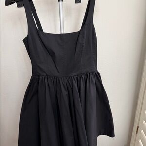 Elegant Black Sleeveless Dress